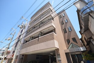 亀井マンションの物件外観写真